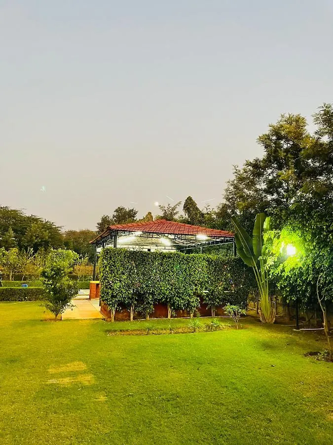 Anantam Aravali Villa Gurgaon 0*,