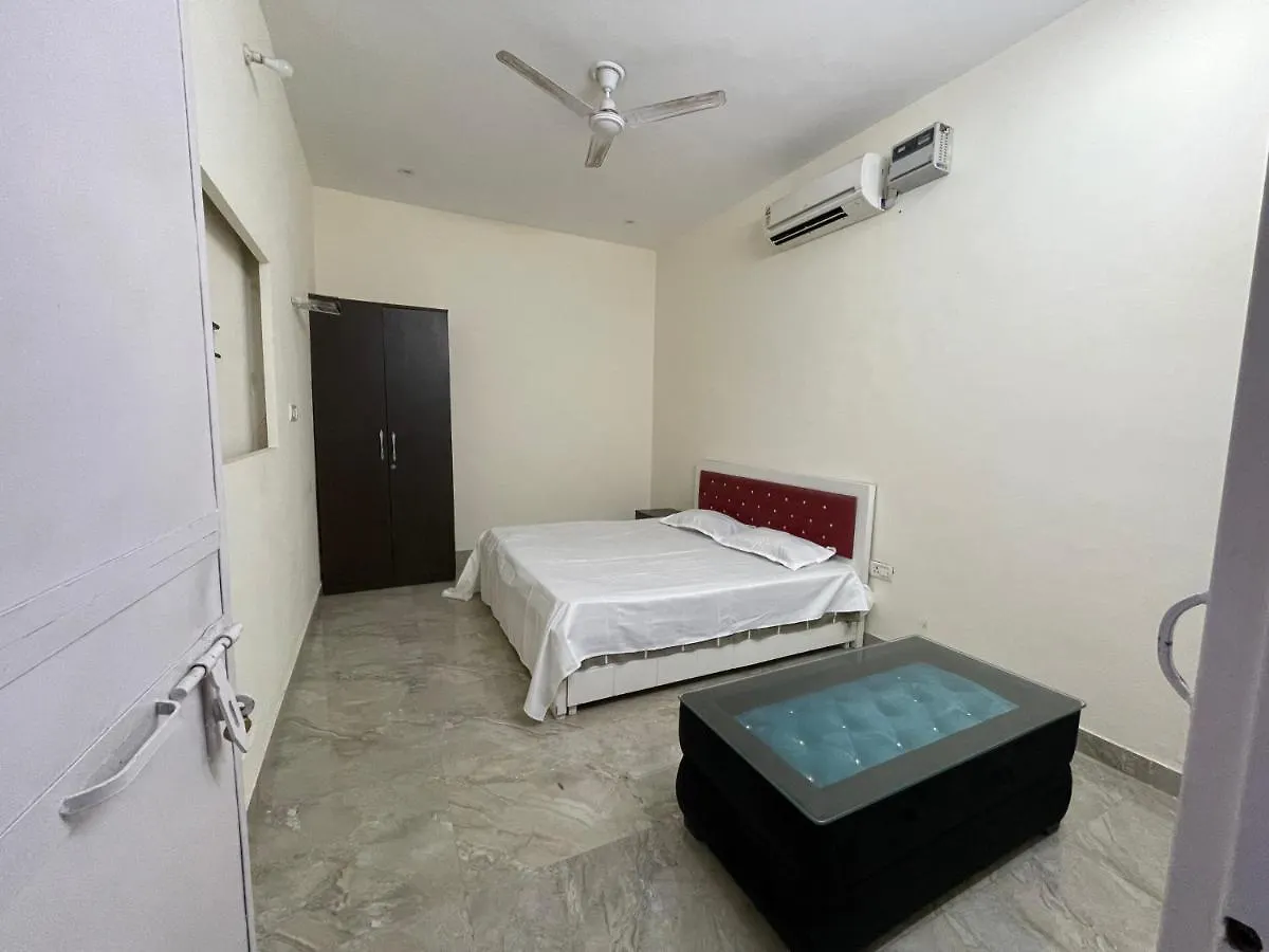 Anantam Aravali Villa Gurgaon 0*,
